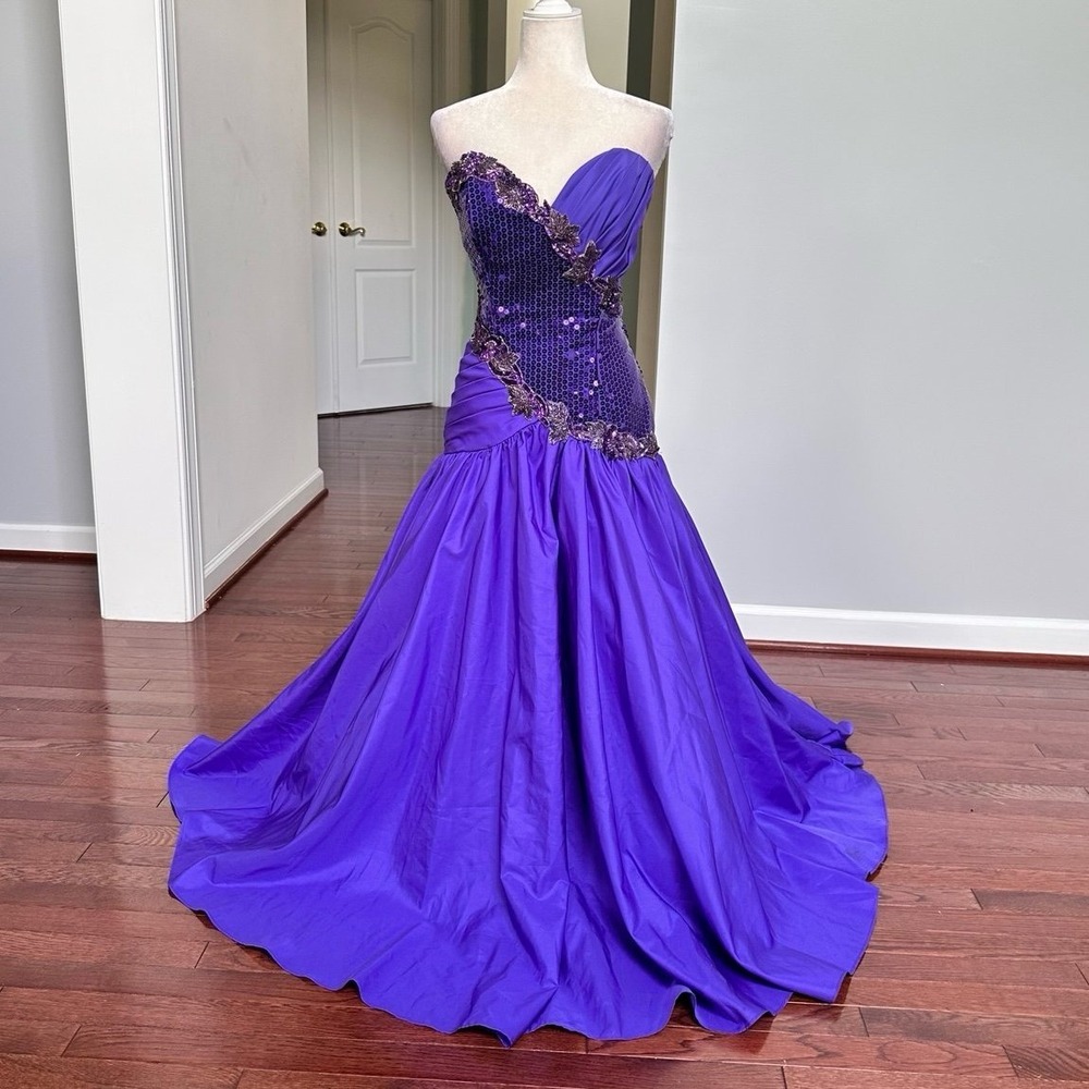 Vintage Nadine ILGWU Purple Strapless Beaded Embellished Goddess Gown Dress